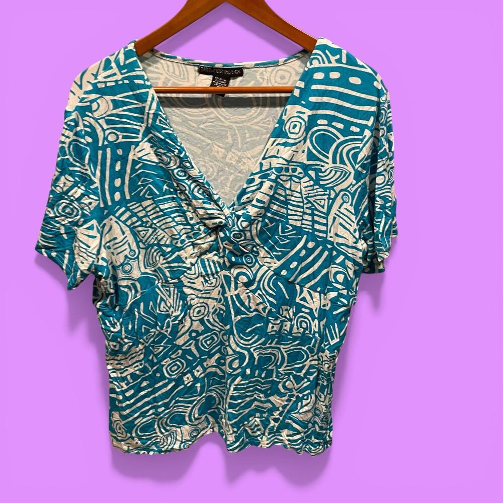 Cute Y2K aqua swirl babydoll short sleeve top deep v-neck geometric